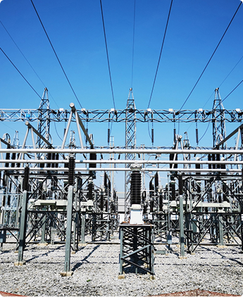 SF₆-free Live Tank Circuit Breakers