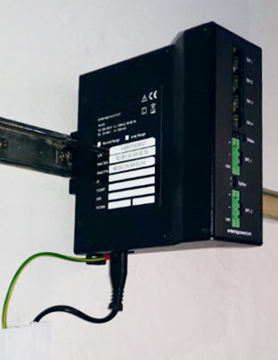 Compact and rugged design for harsh environments
