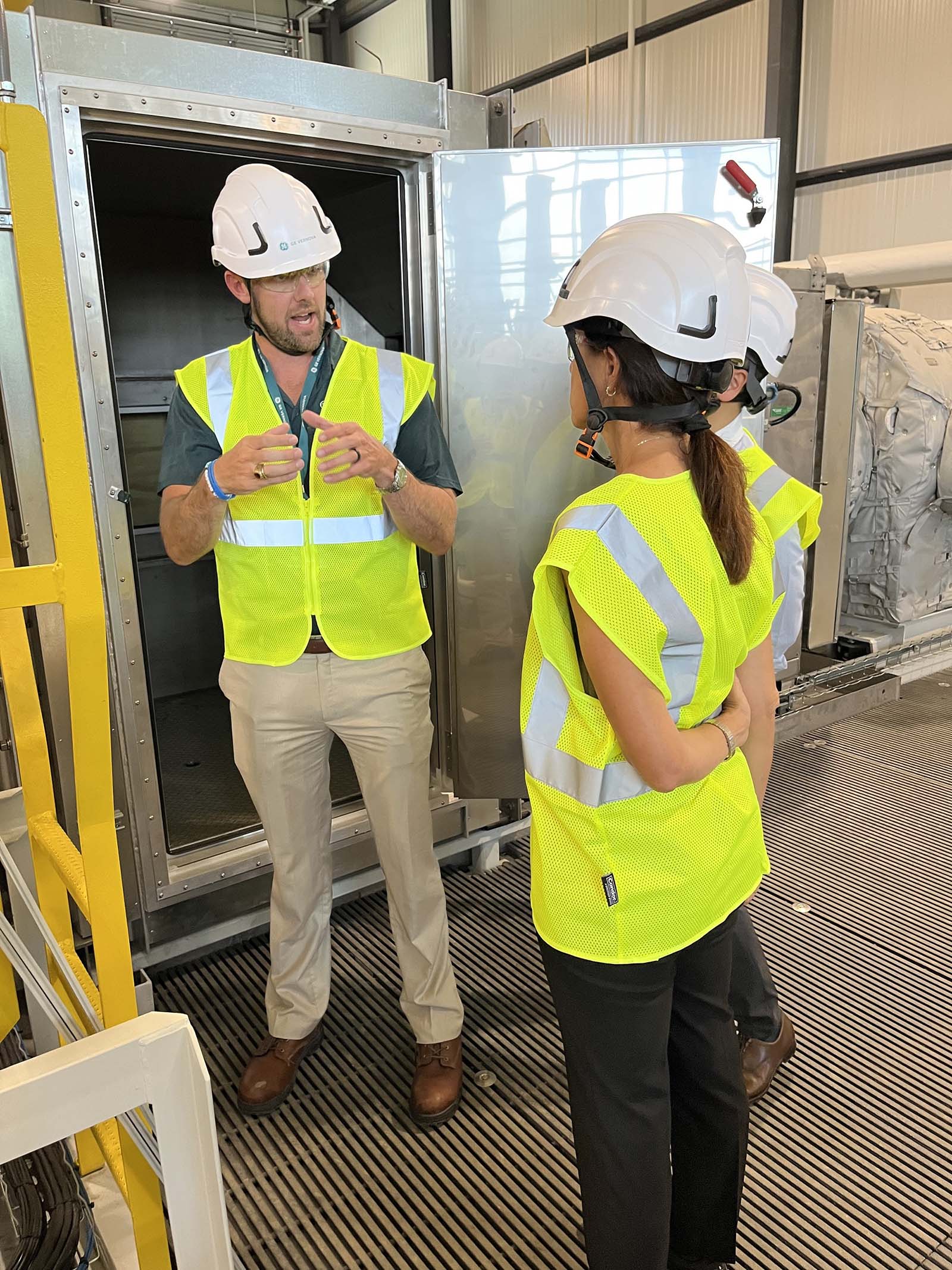 Test facility in Niskayuna (NY), which can capture 10 tons of COâ per year