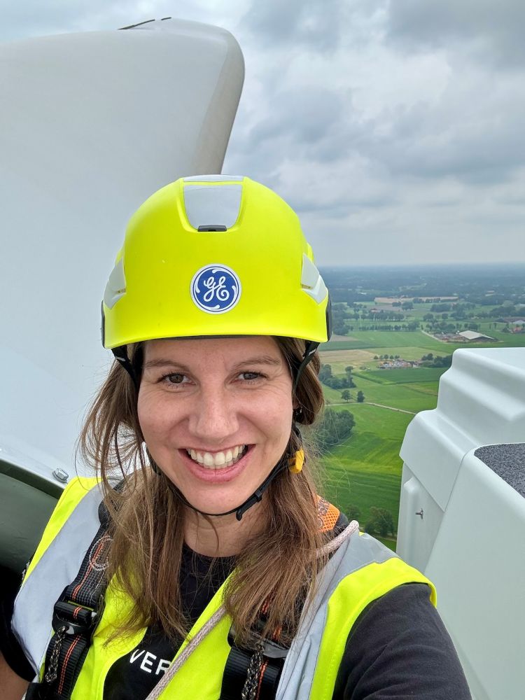 Selfie of Vey high in the air on a wind turbine